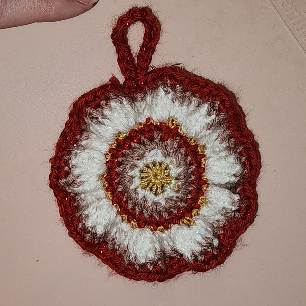 5 Set Of Ornaments - Picture 2 of 3